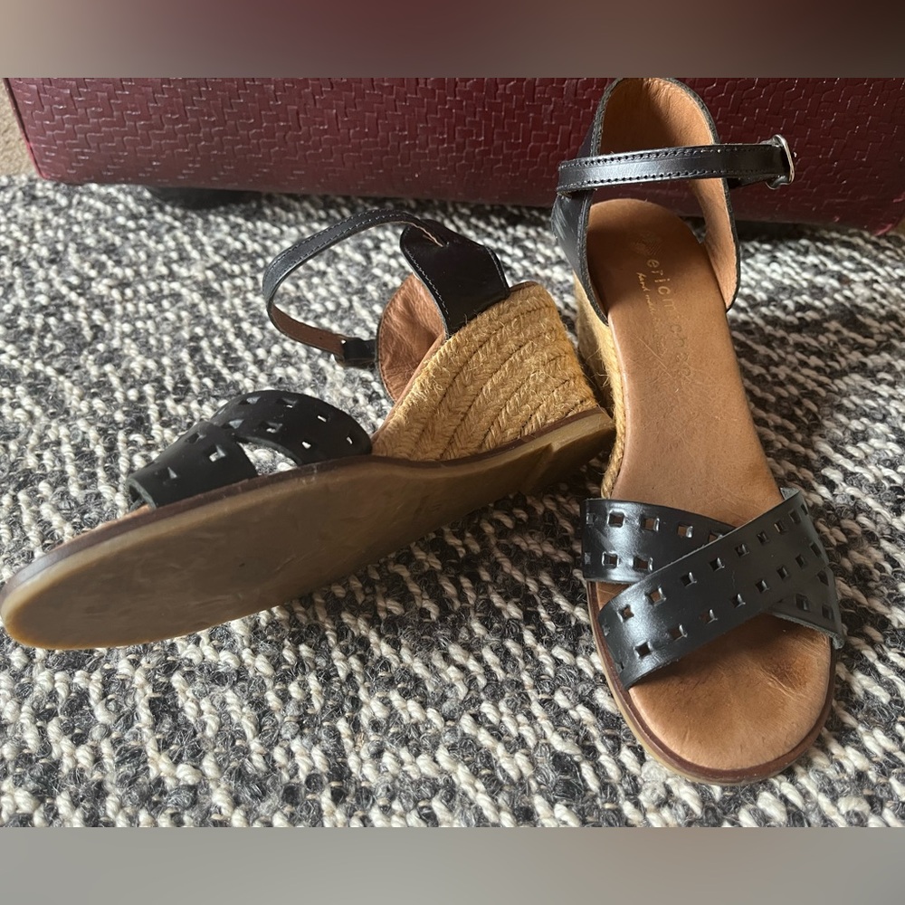 Eric Michael wedges sz 37 (us 7.5)